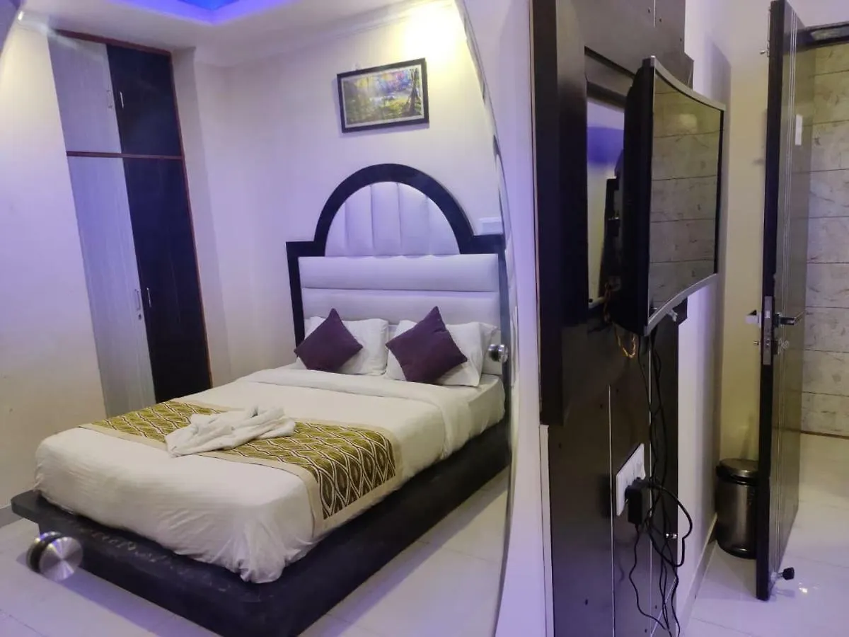 Bed & Breakfast Uphill Courtyard Family Suites For 1 6 People On Hill Top Shimla